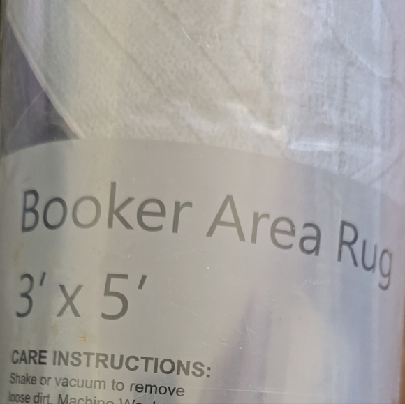 Other - Perfect For The Office Or Any Room Of Your Choossem.... 3'x5'